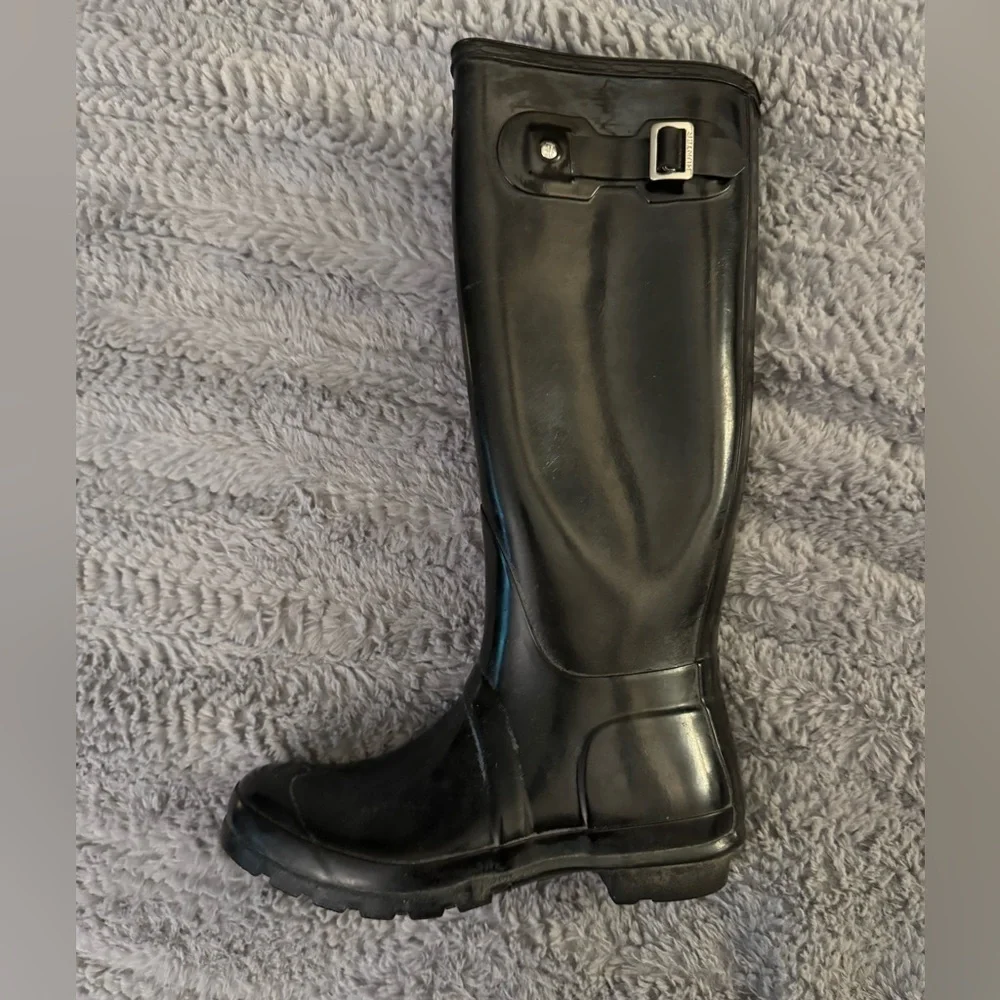 HUNTER Women’s Classic Black Tall Waterproof Boots Size 7
